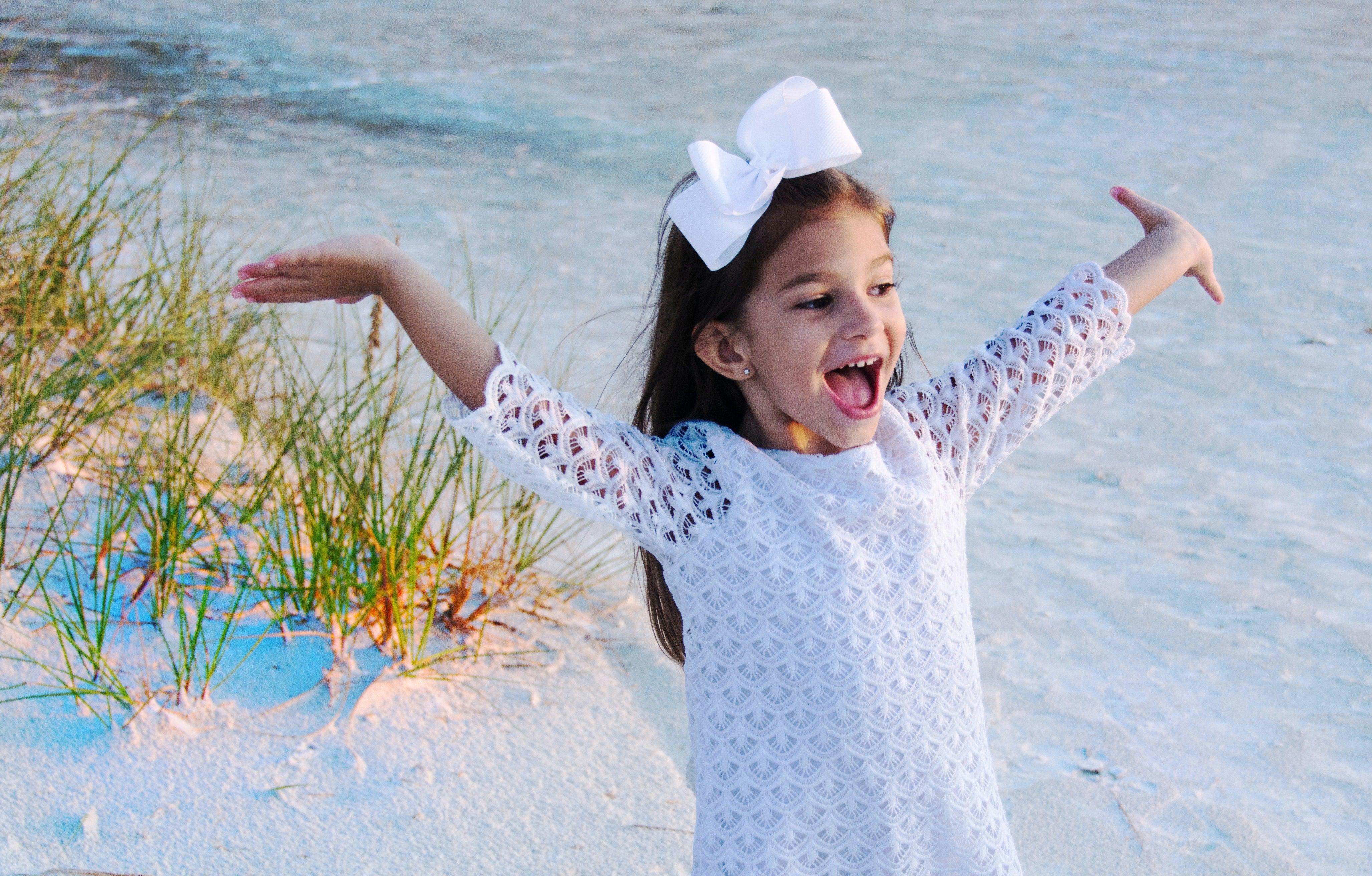 Guide to help kids dress up by themselves easily - One Friday World