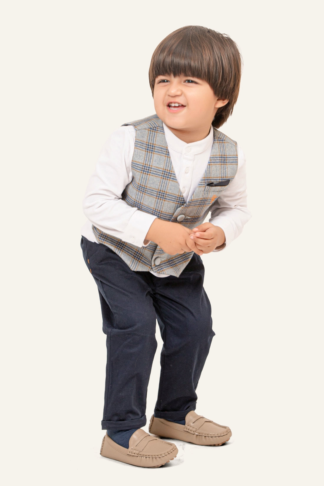 बेबी बॉयज़ ब्लू एम्ब्रॉयडर्ड ट्राउज़र