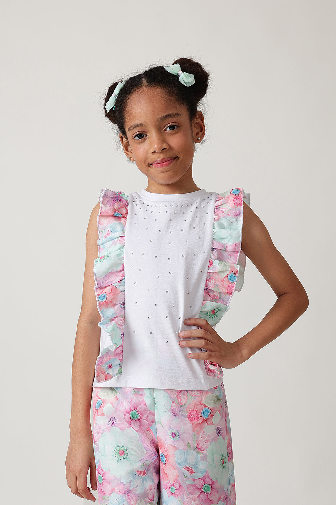 Girls White Regular Sleeveless Solid Top by One Friday