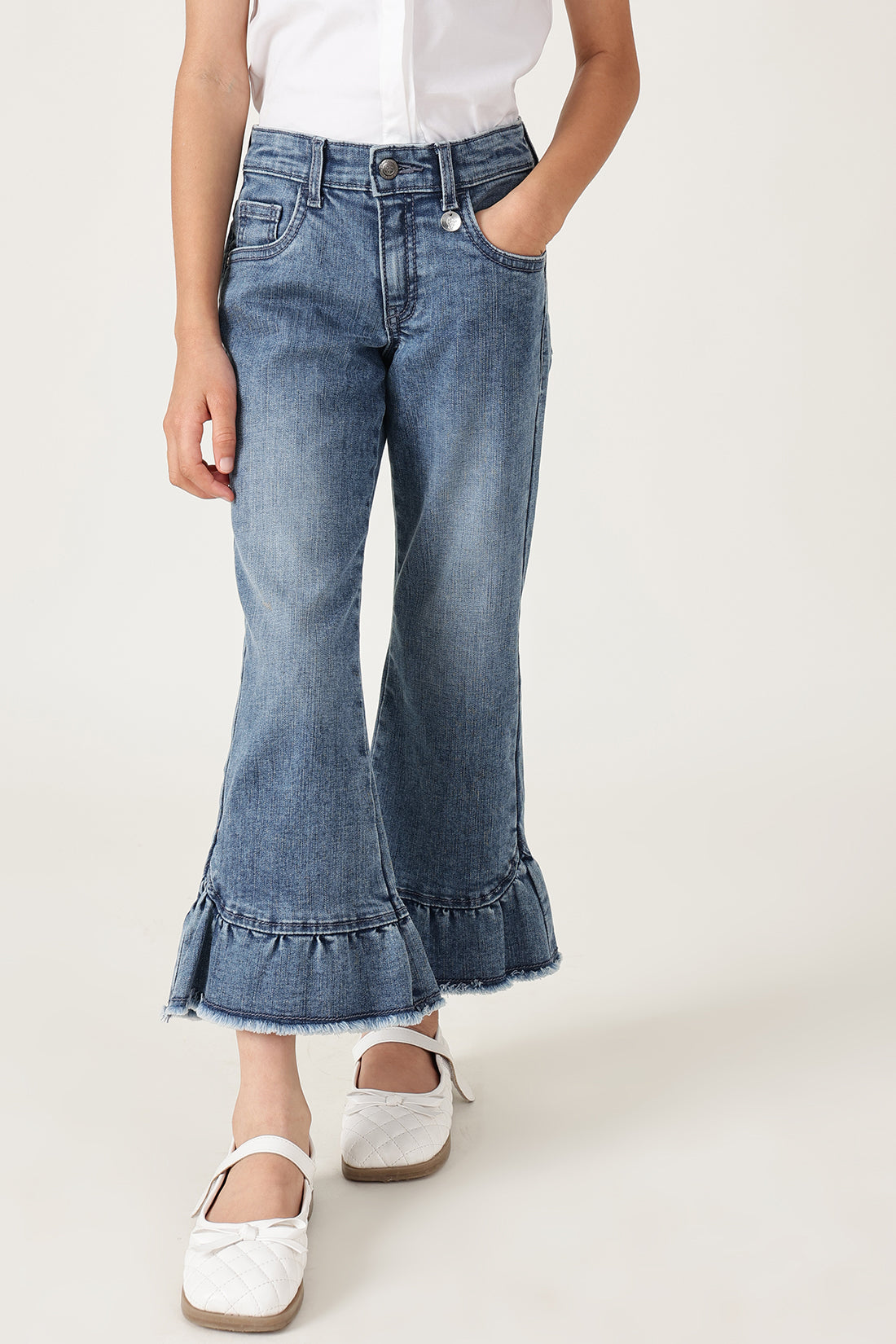 Girls Blue Regular Fit Solid Denim Jeans by One Friday