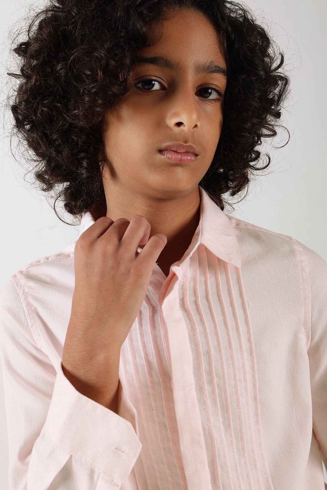 Boys Pink Regular Fit Full Sleeve Solid Shirt by One Friday