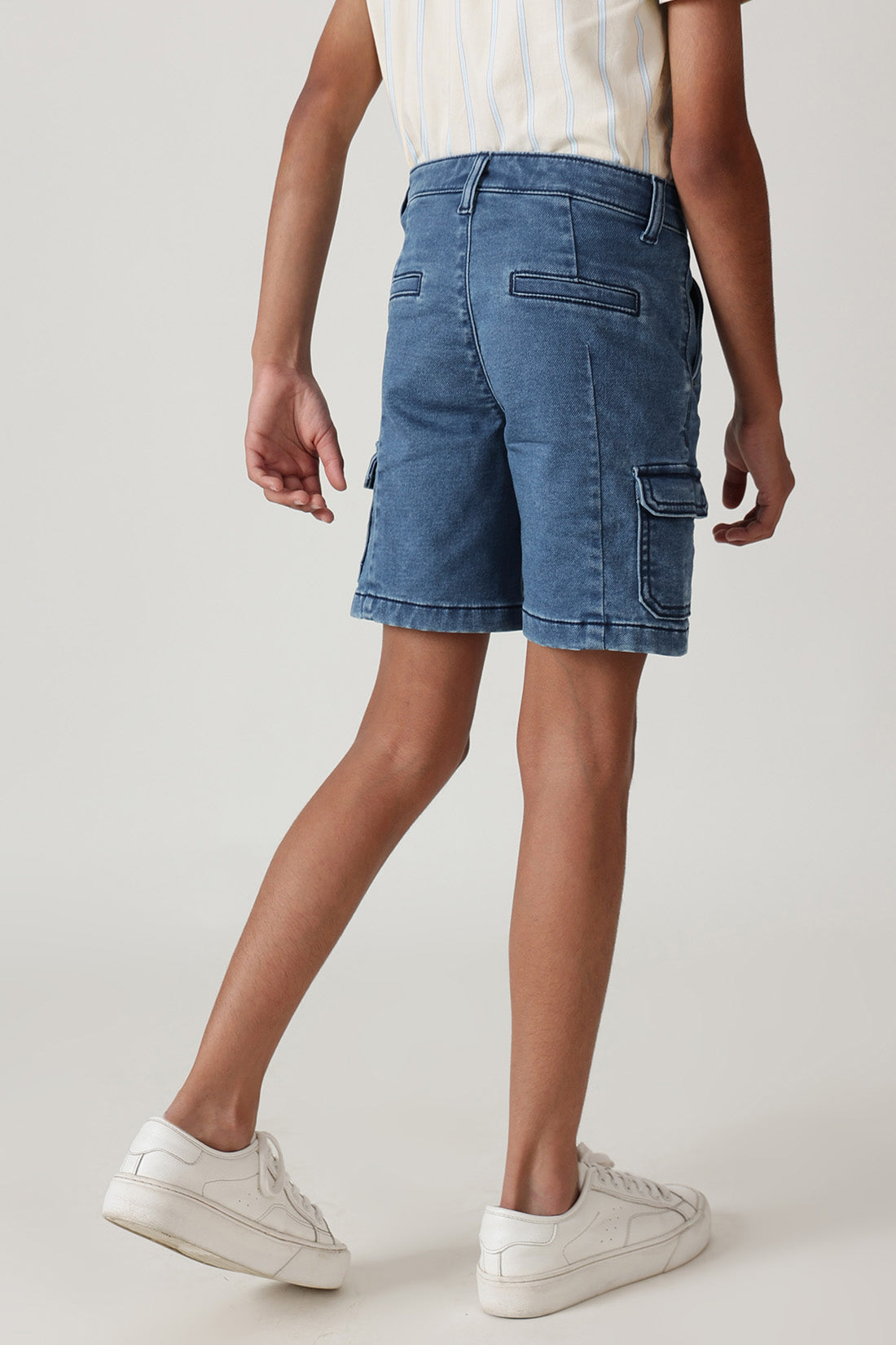 Boys Medium Blue Regular Fitted Solid Shorts