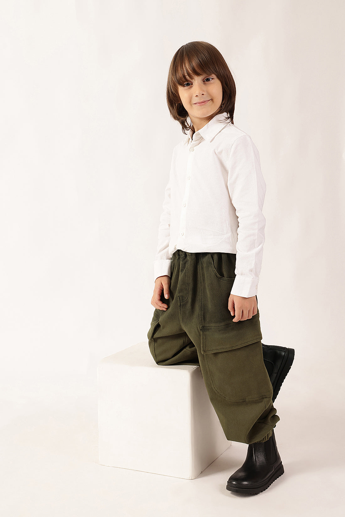 Boys Olive Solid Cotton Woven Trousers