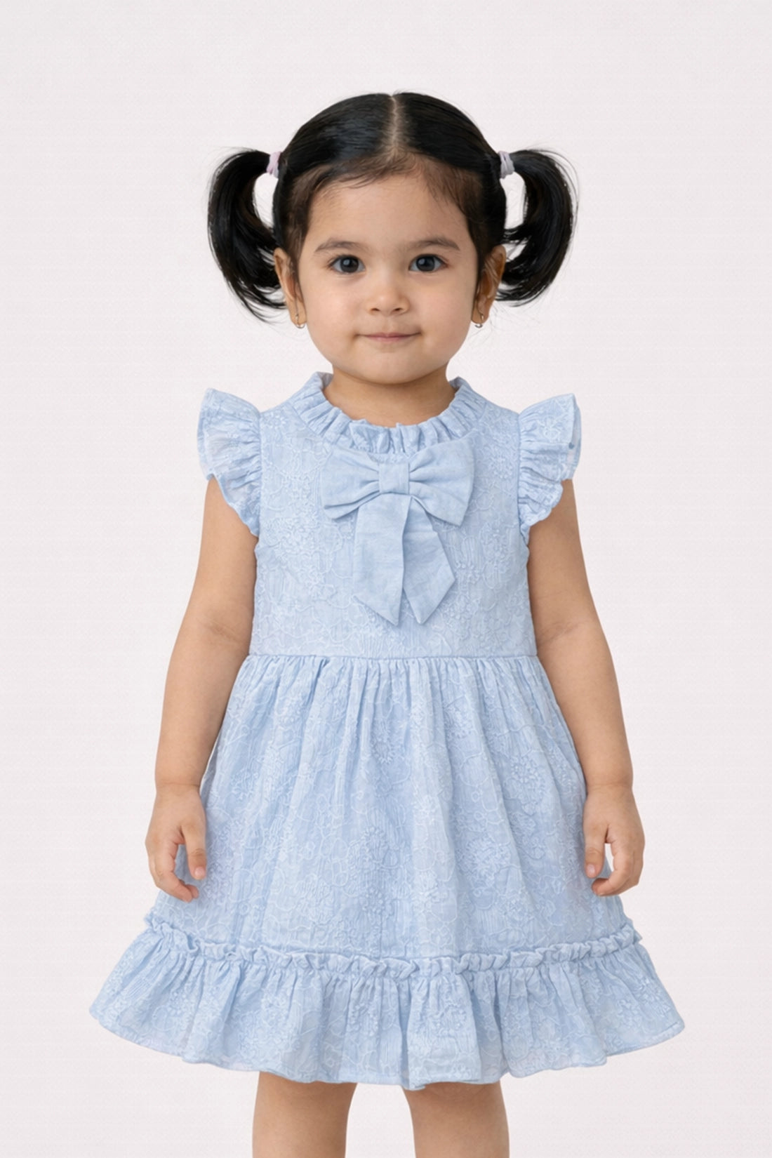 छोटी लड़कियों की नीली शिफली कॉटन ड्रेस