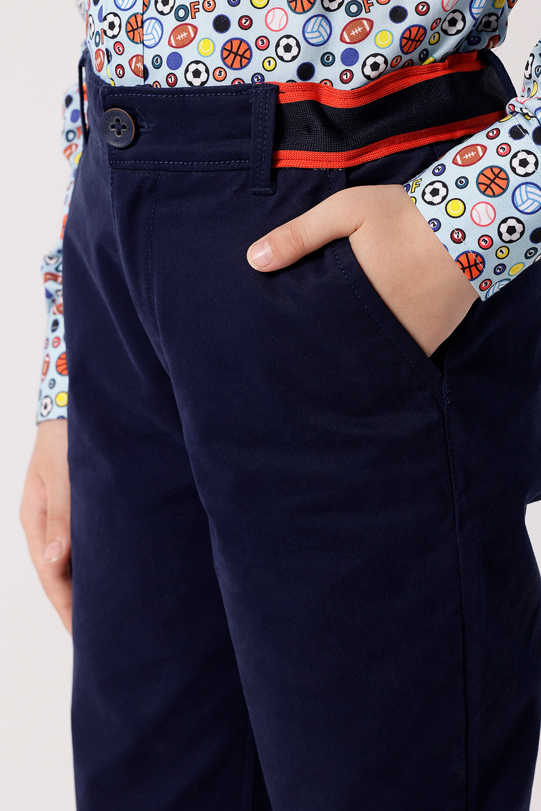 लड़कों के लिए नेवी ब्लू कॉटन ट्राउज़र