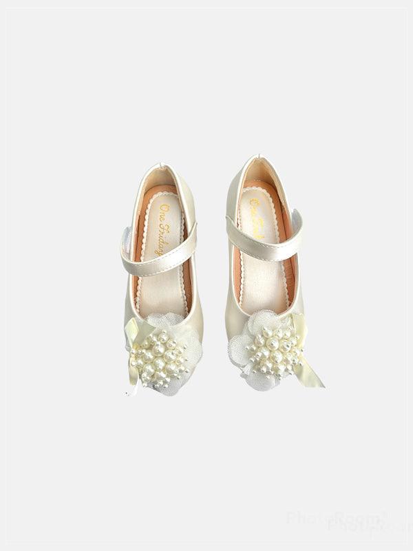 Pearl Flower Off White Bellies - One Friday World