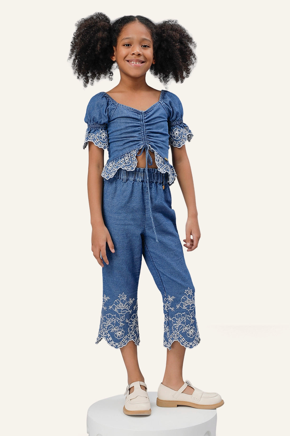 Girls Embroidered Capri Pant