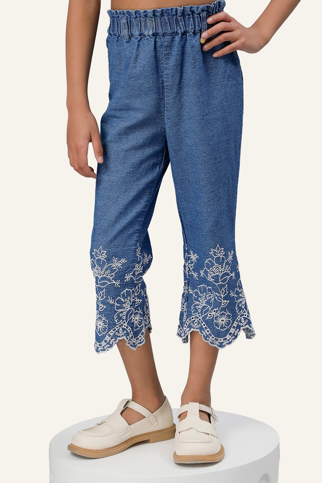 Girls Embroidered Capri Pant