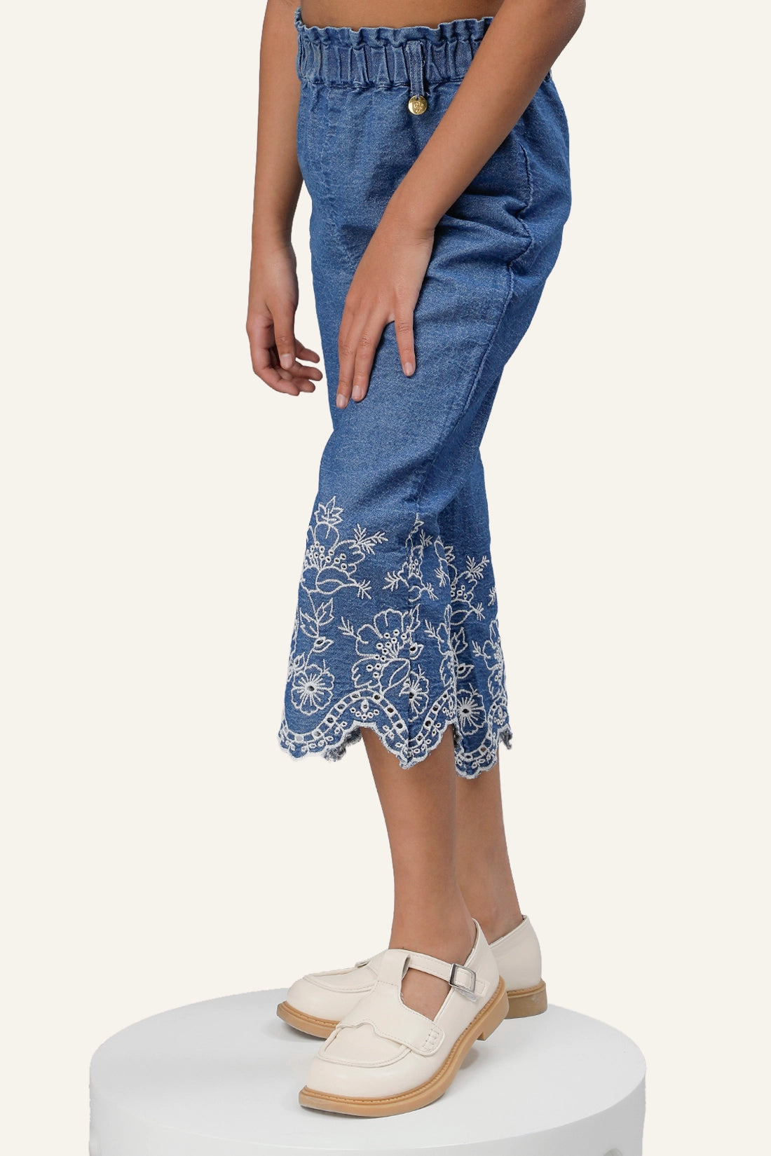 Girls Embroidered Capri Pant