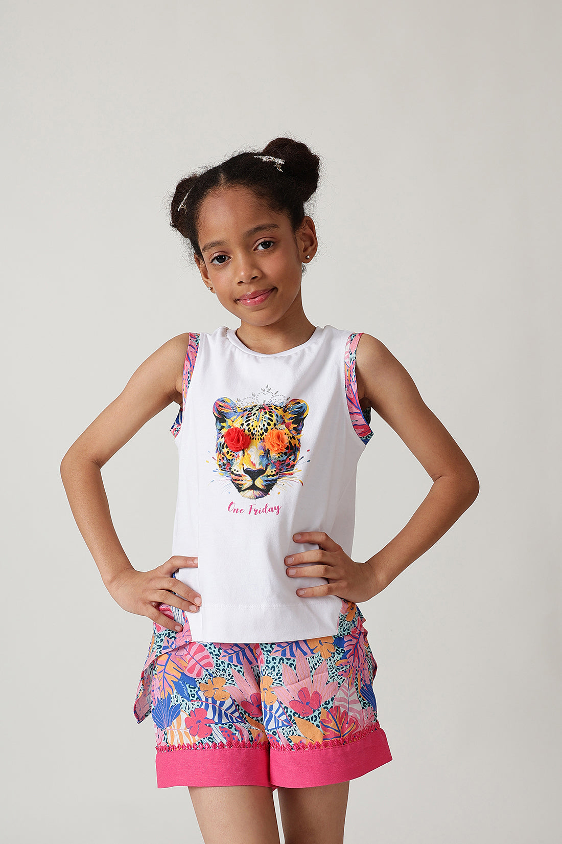 Girls White Sleeveless Solid Top by One Friday : Girls White Regular Fit