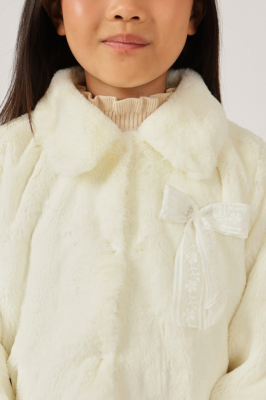 Girls Off White Fur Buttoned Shirt Collar Overcoat | One Friday