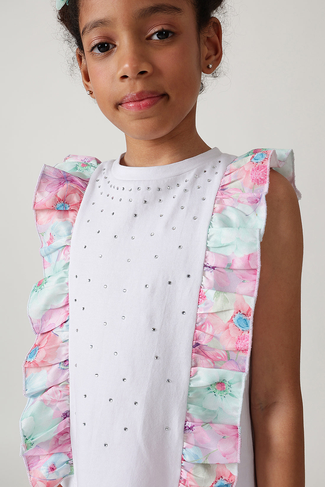 Girls White Regular Sleeveless Solid Top by One Friday