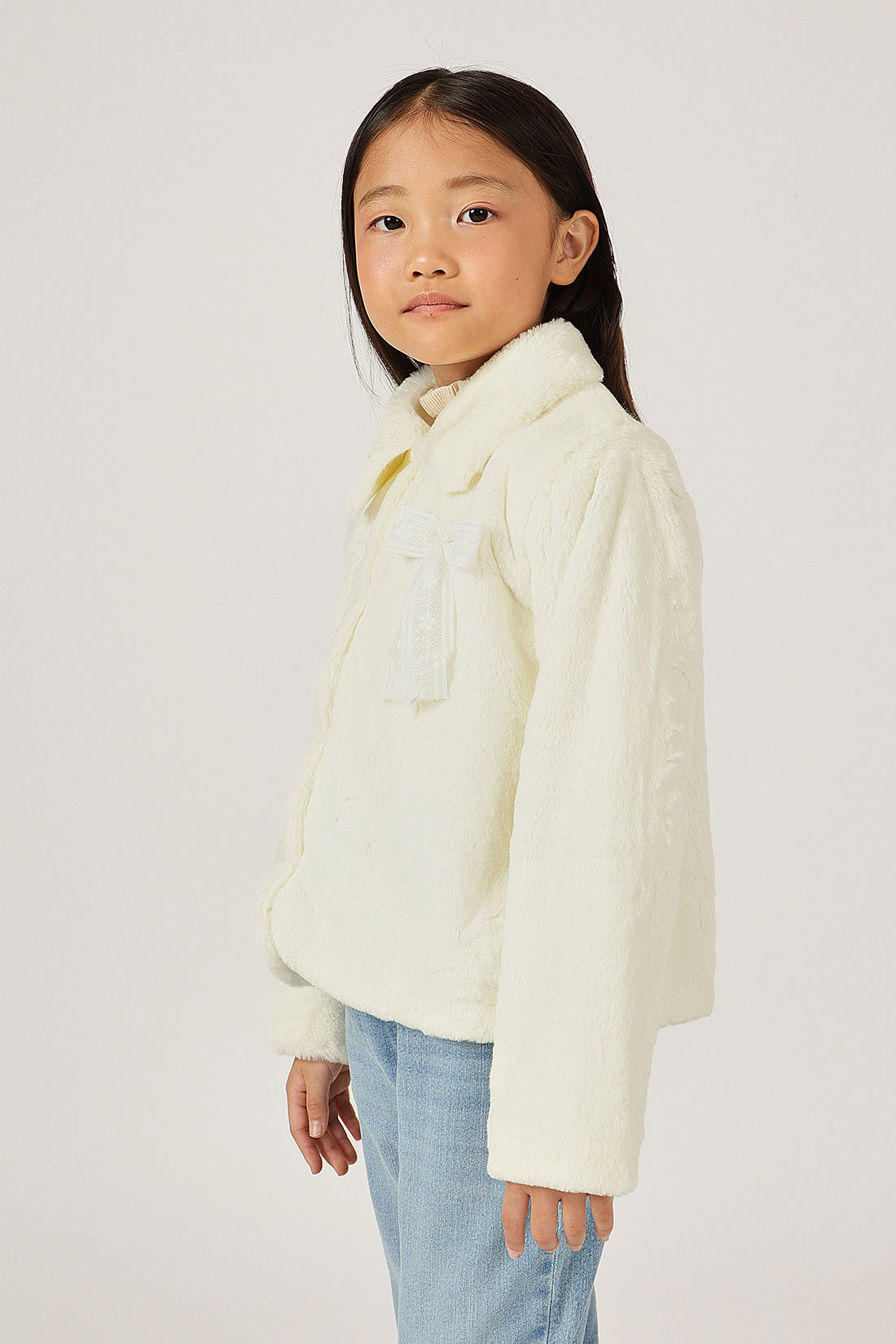 Girls Off White Fur Buttoned Shirt Collar Overcoat | One Friday