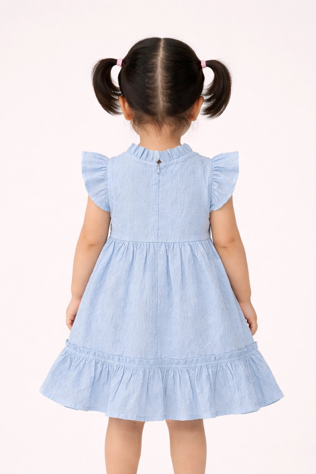 छोटी लड़कियों की नीली शिफली कॉटन ड्रेस