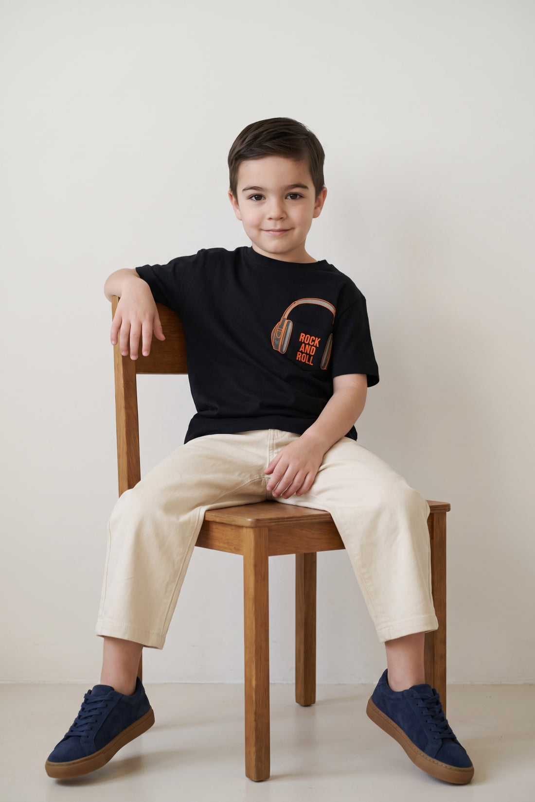 Boys Black Modal Blend Printed Embellished T-Shirt
