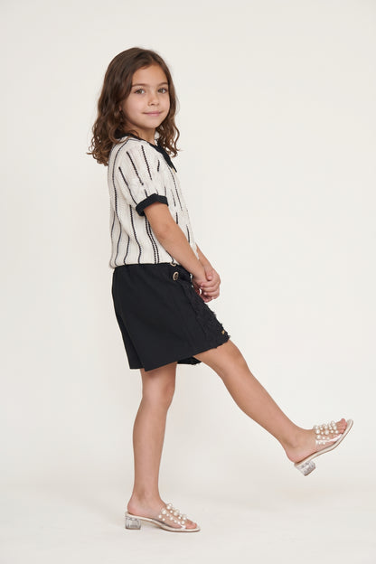 Girls Black Banana Crepe Regular Fit Shorts