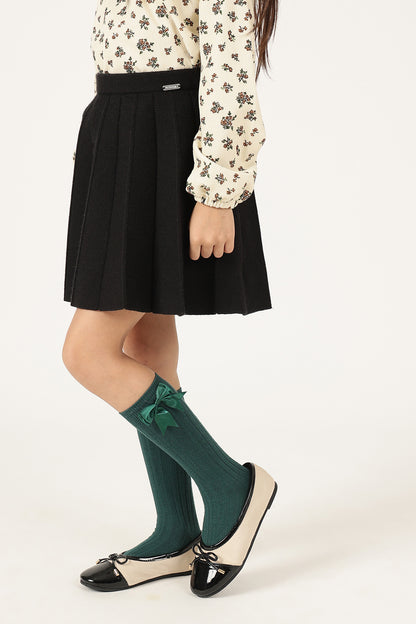 Girls Black Solid Knit Skirt – Cozy Winter Wear