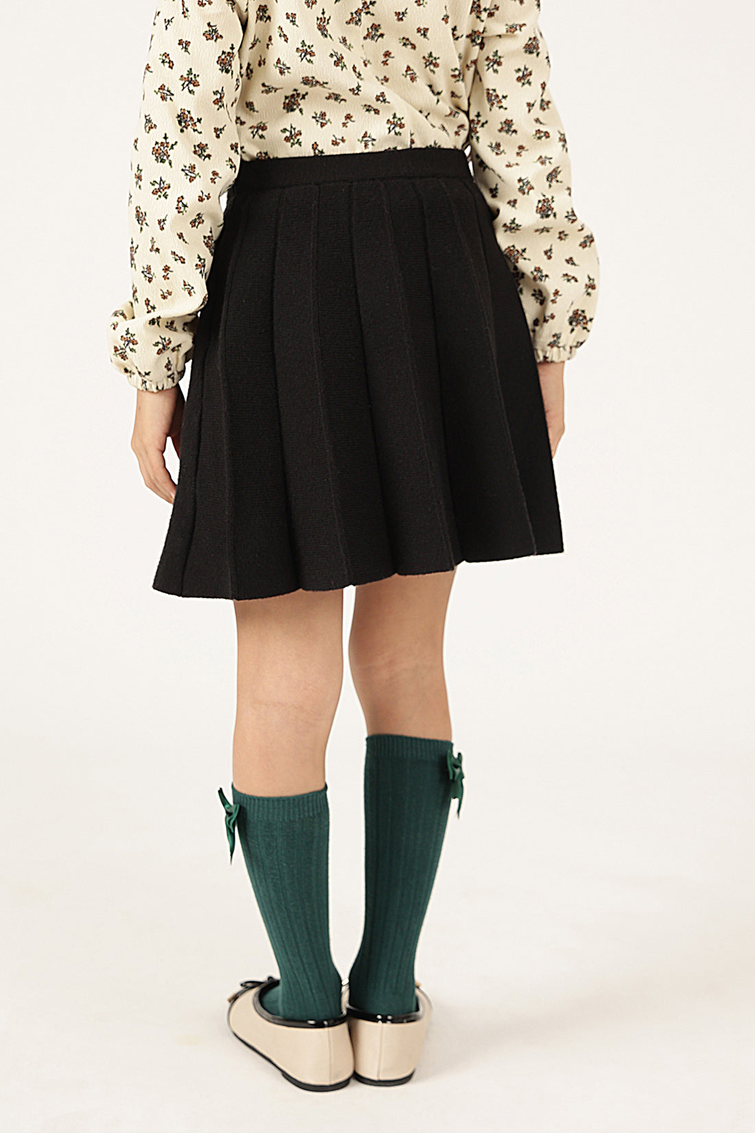 Girls Black Solid Knit Skirt – Cozy Winter Wear