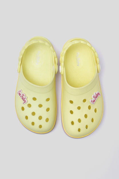 Girls Yellow Bow Clogs with Back Strap – Lightweight & Breathable