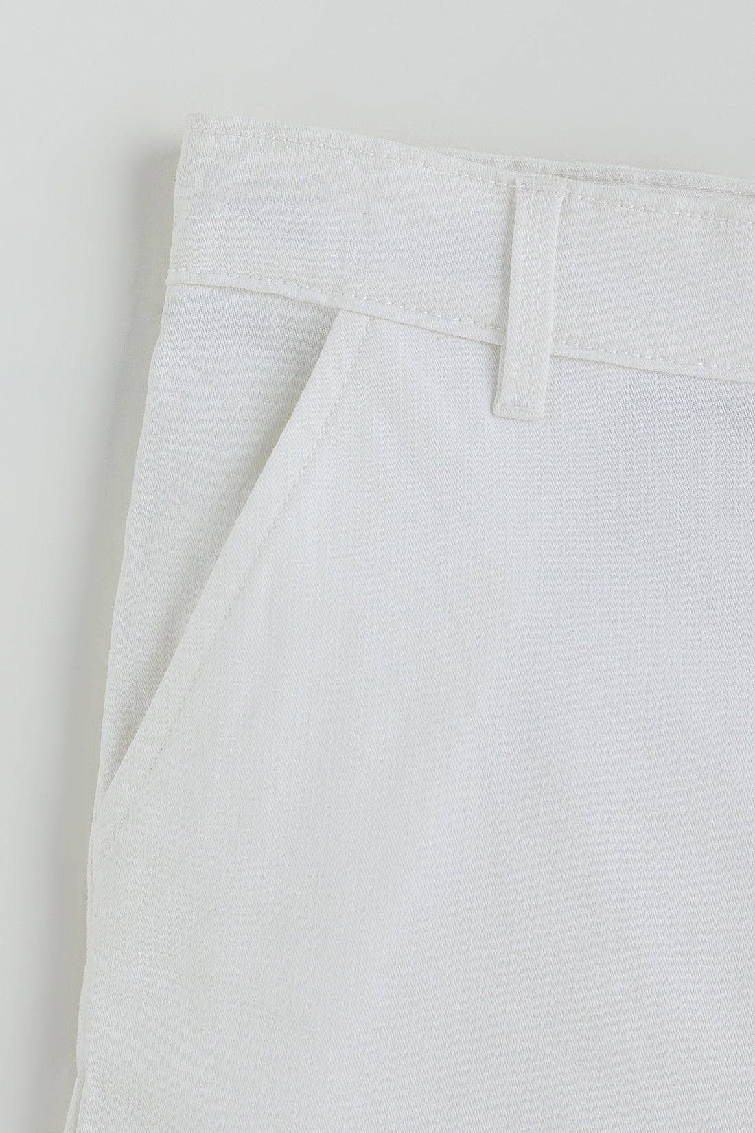 One Friday Off White Regular Fit Solid Shorts