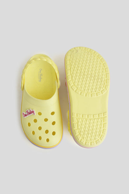 Girls Yellow Bow Clogs with Back Strap – Lightweight & Breathable